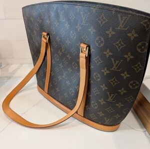 Louis Vuitton Babylone tote